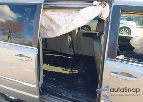 2014 Chrysler Town & Country Touring z USA, uszkodzony, nr VIN 2C4RC1BG1ER303980